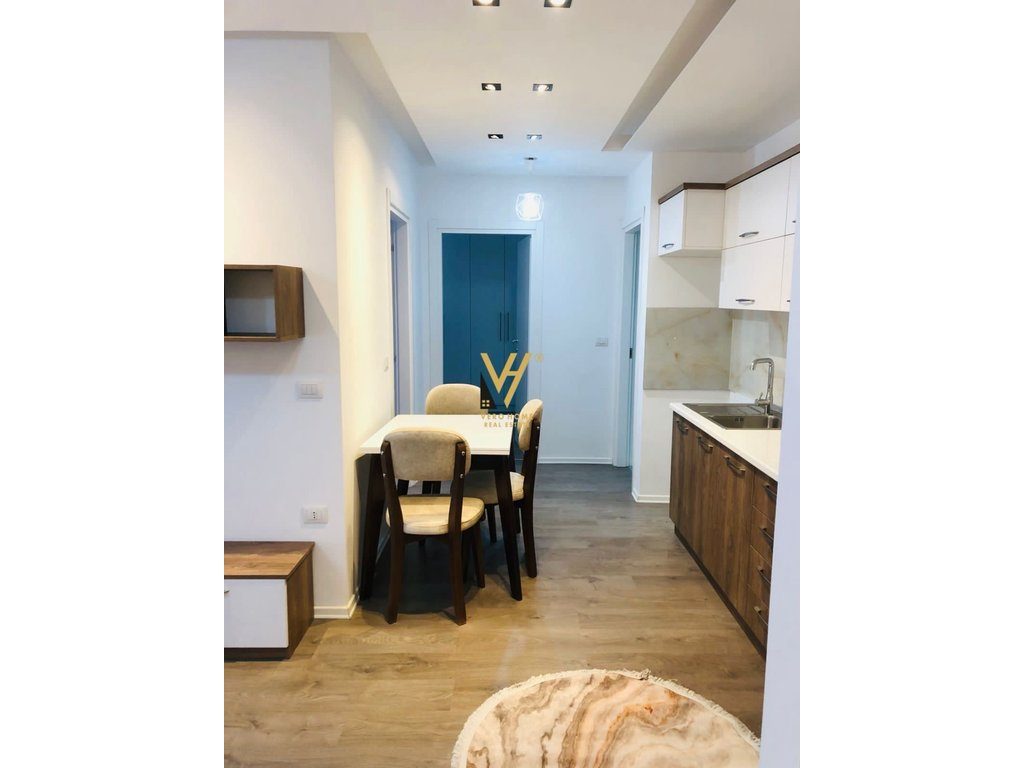 JEPET APARTAMENT 2+1+BLK ME QERA TE FIORI DI BOSKO 700 EURO 3