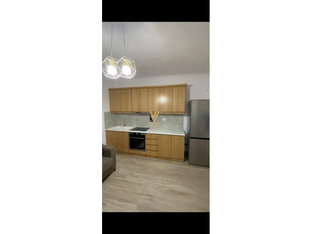 JEPET APARTAMENT 1+1 ME QIRA TE ISH PARKU 45.000 LEKE 2