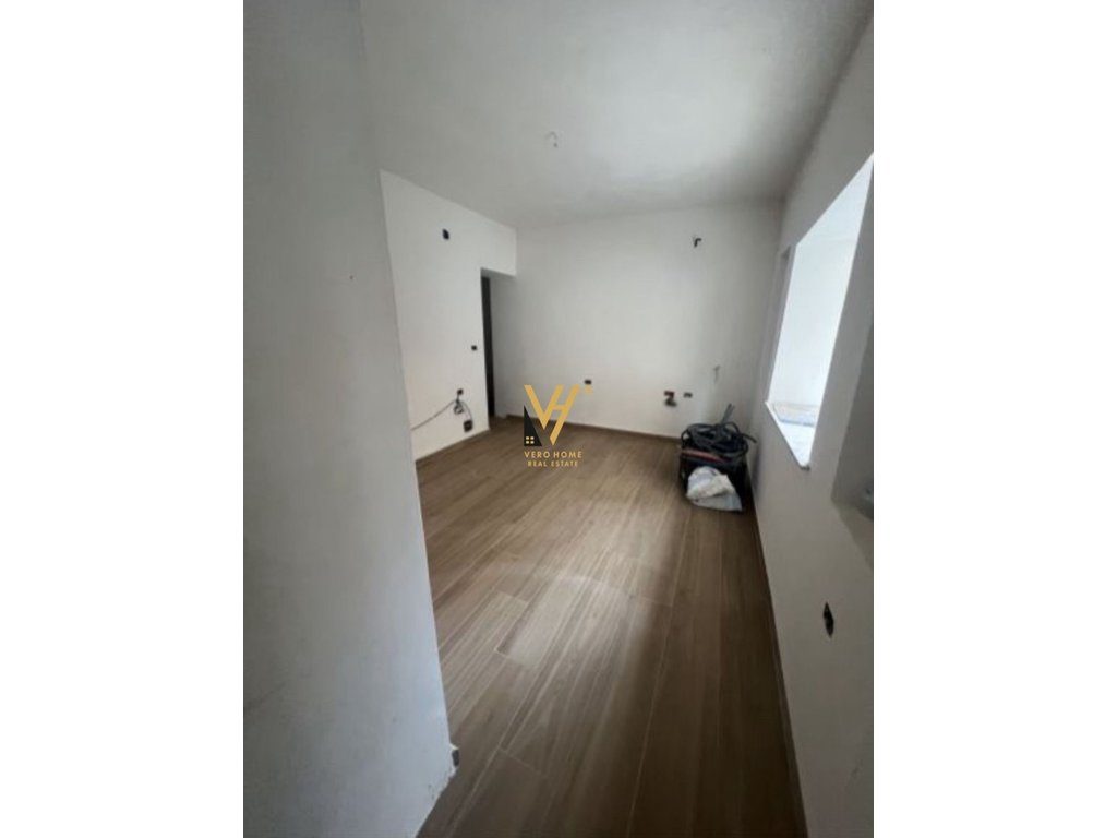 JEPET AMBIENT BIZNESI ME QERA SHESHI WILLSON 600 EURO 2