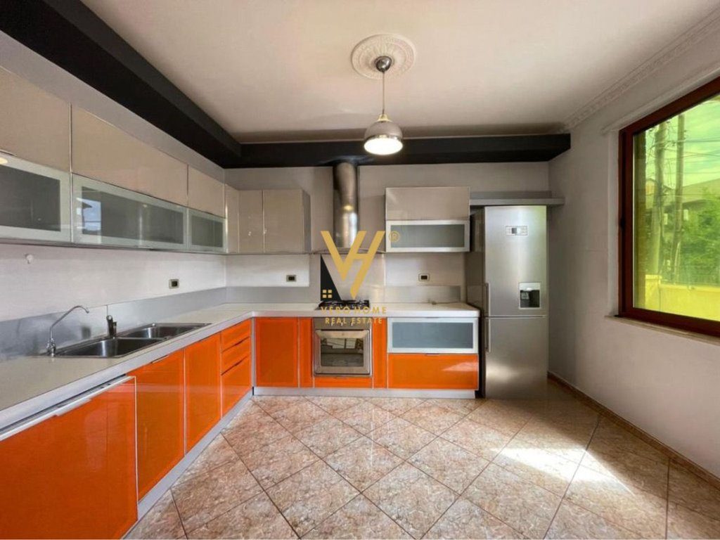 JEPET VILE INDIVIDUALE ME QIRA TE KODRA E PRIFTIT 1.300 EURO 3