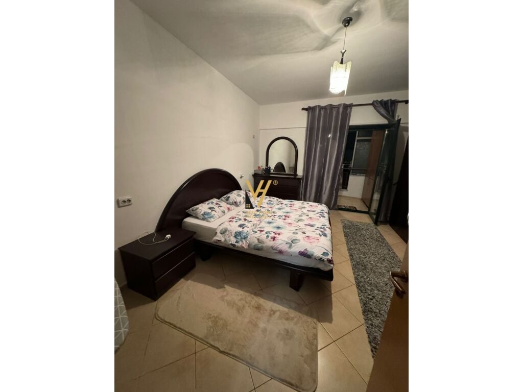 Shitet Apartament 1+1+ballkon te Kodra e Diellit 73 m2 2