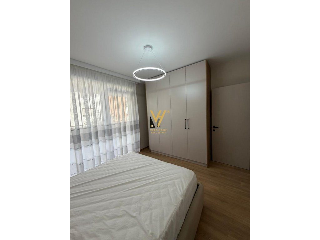 JEPET APARTAMENT 1+1+BLK ME QERA TE KOPSHTI ZOOLOGJIK 75.000 LEKE 3