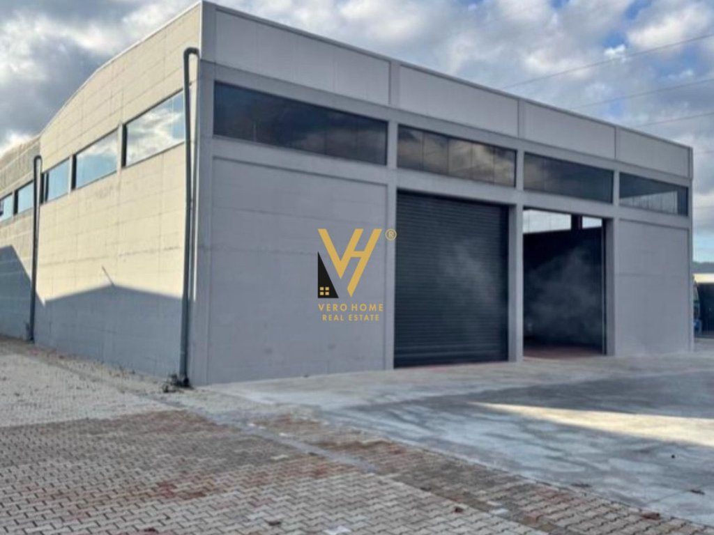 JEPET KAPANON 3.200 M2 ME QERA NE FUSHE KRUJE 290.000 LEKE