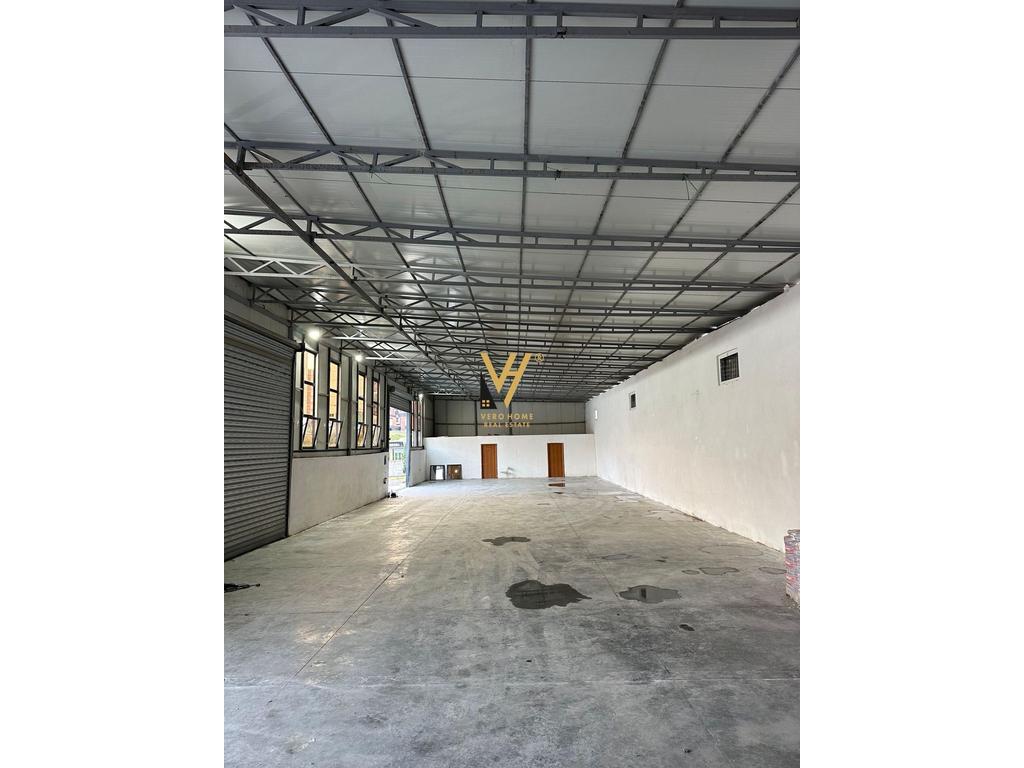 JEPET KAPANON 1.250 M2 ME QERA NE VORE 2.300 EURO 3
