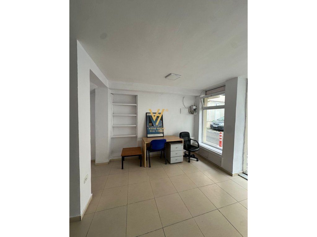 JEPET DYQAN 50 M2 ME QIRA TE RR.FORTUZI 50.000 LEKE 2