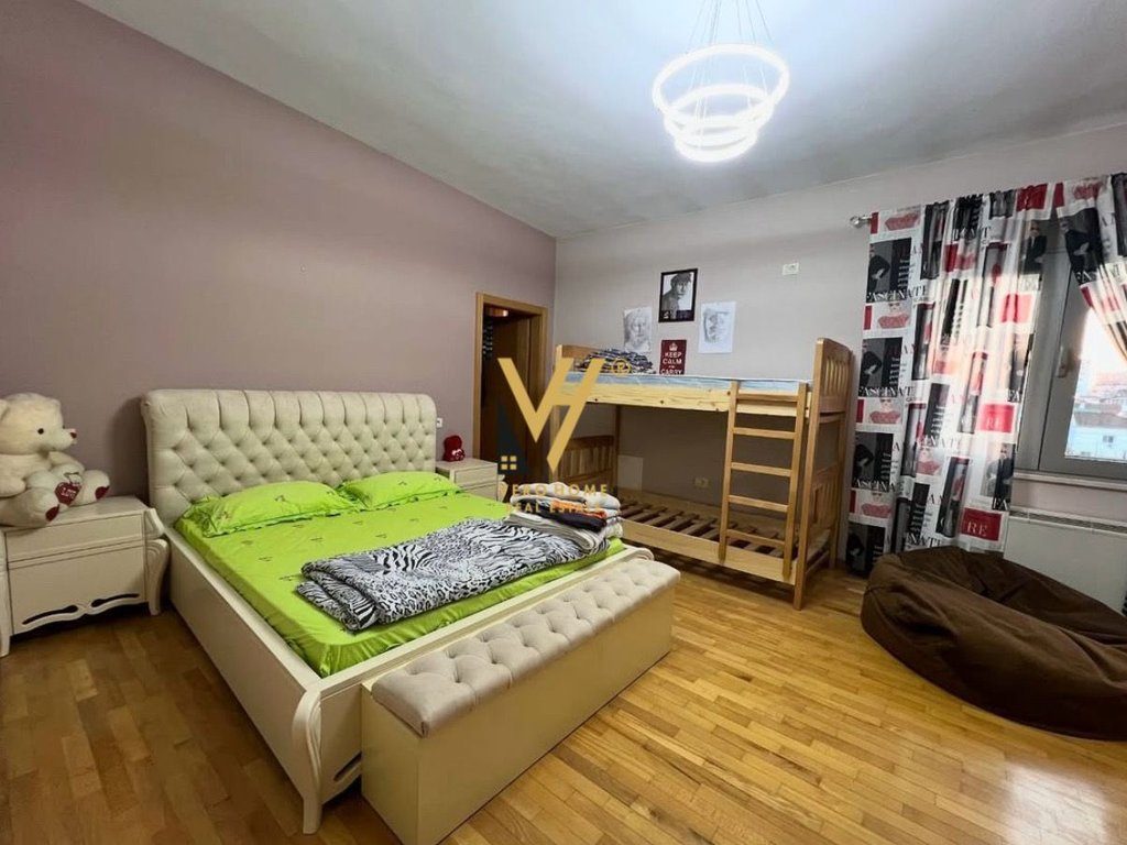 JEPET VILE 3+1+BLK ME QERA TE RRUGA JORDAN MISJA 1.350 EURO 3