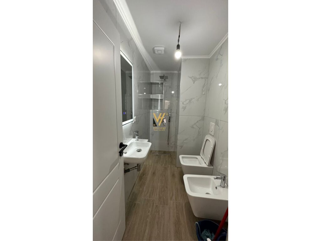 Shitet Apartament 3+1+2 te Mozaiku 86 m2 2