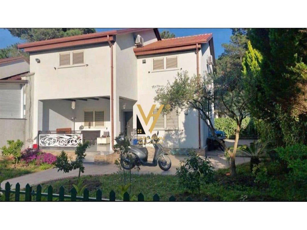 SHITET VILE DY KATESHE MALI I ROBIT 370.000 EURO
