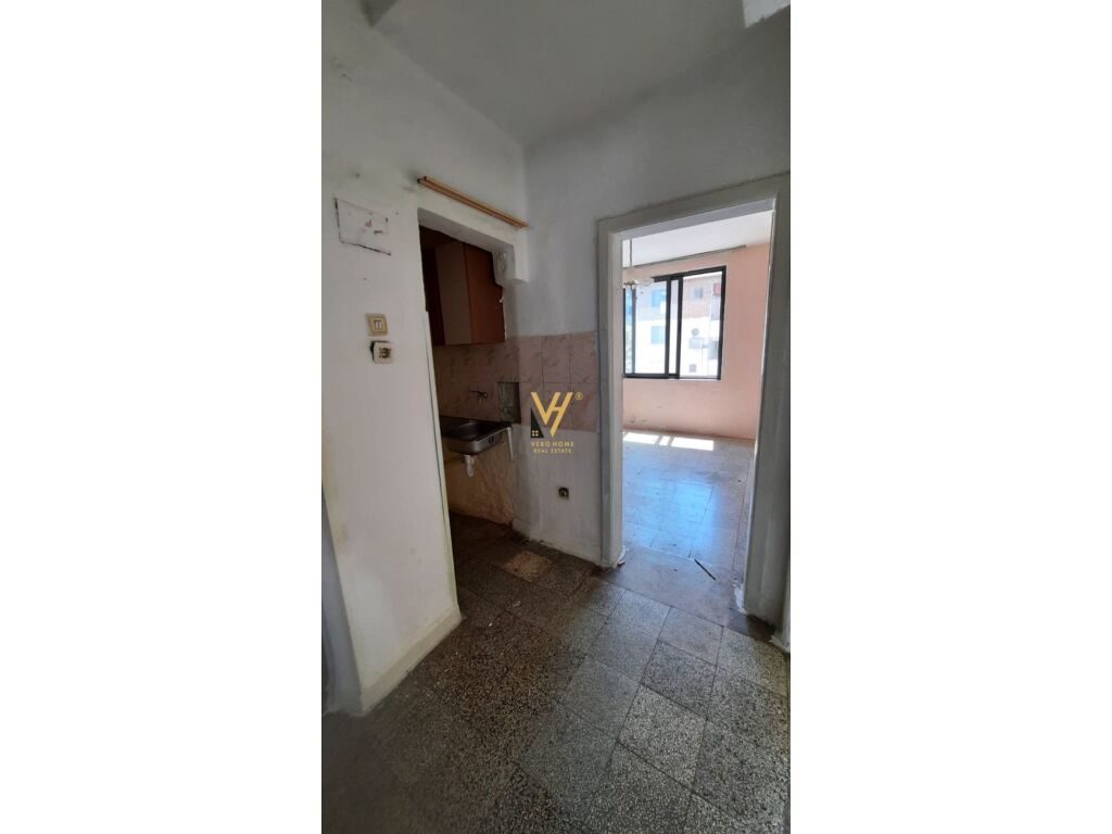 Shitet apartament 2+1 ne Bllok 63 m2 3
