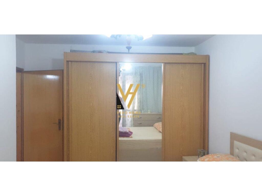Jepet Apartament 1+1+ballkon me qera te Xhamlliku 60 m2 3