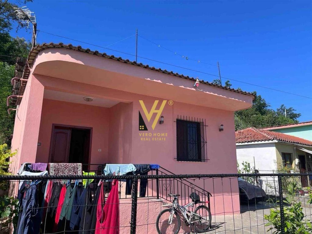 SHITET SHTEPI PRIVATE+TRUALL NE SELITE 190.000 EURO 1