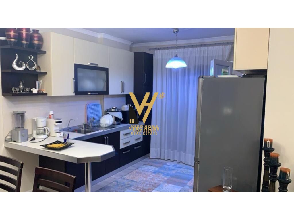 SHITET APARTAMENT 2+1+BLK TE RRUGA E DURRESIT 225.000 EURO 2