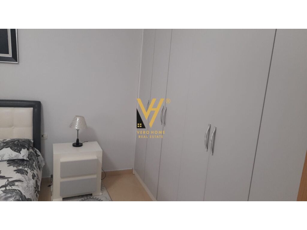 Shitet Apartament 2+1+ballkon te Rruga Rexhep Pinari , Selite 94 m2