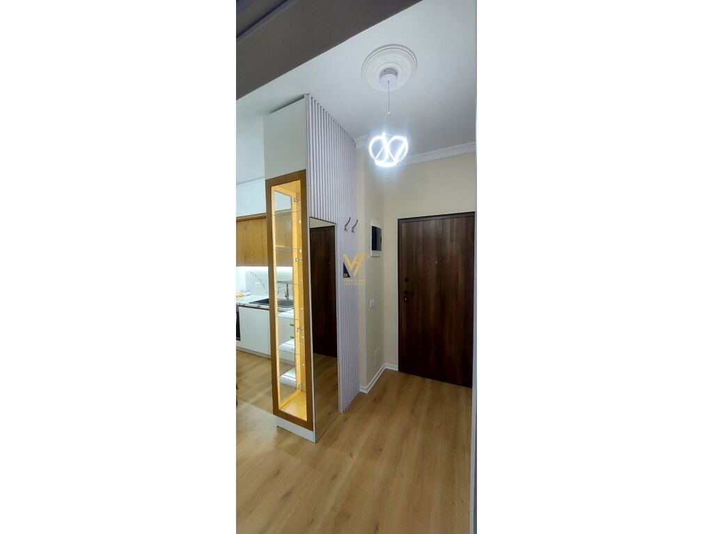 Jepet Apartament 2+1+ballkon me qera te Kompleksi Grand Gallery , Yzberisht 100 m2 3