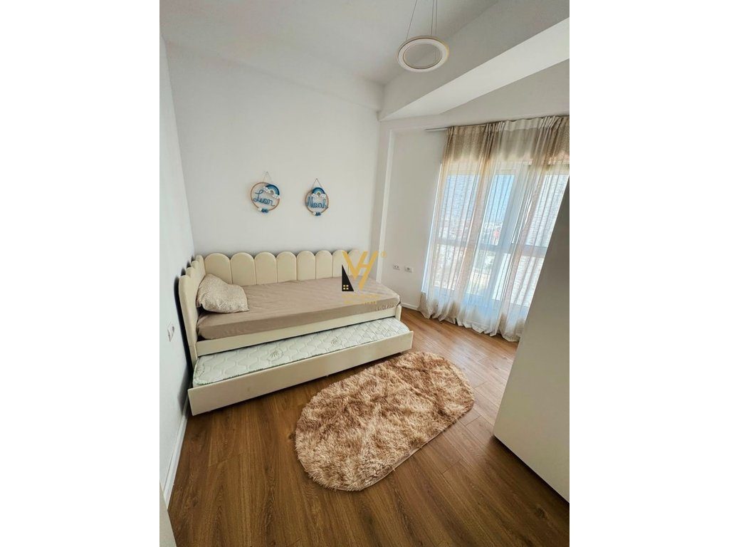 JEPET APARTAMENT 3+1+2+BLK ME QERA TEK REZIDENCA KAIMI 700 EURO 4