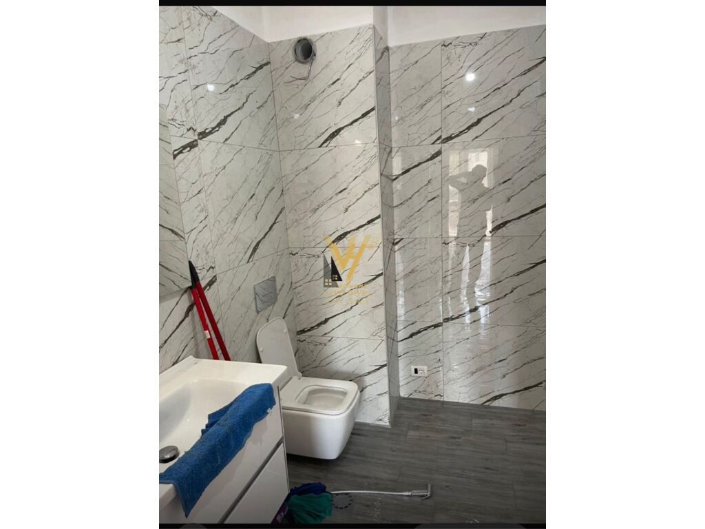 JEPET ZYRE 80 M2 ME QERA TE TREGU CAM 1.000 EURO 4
