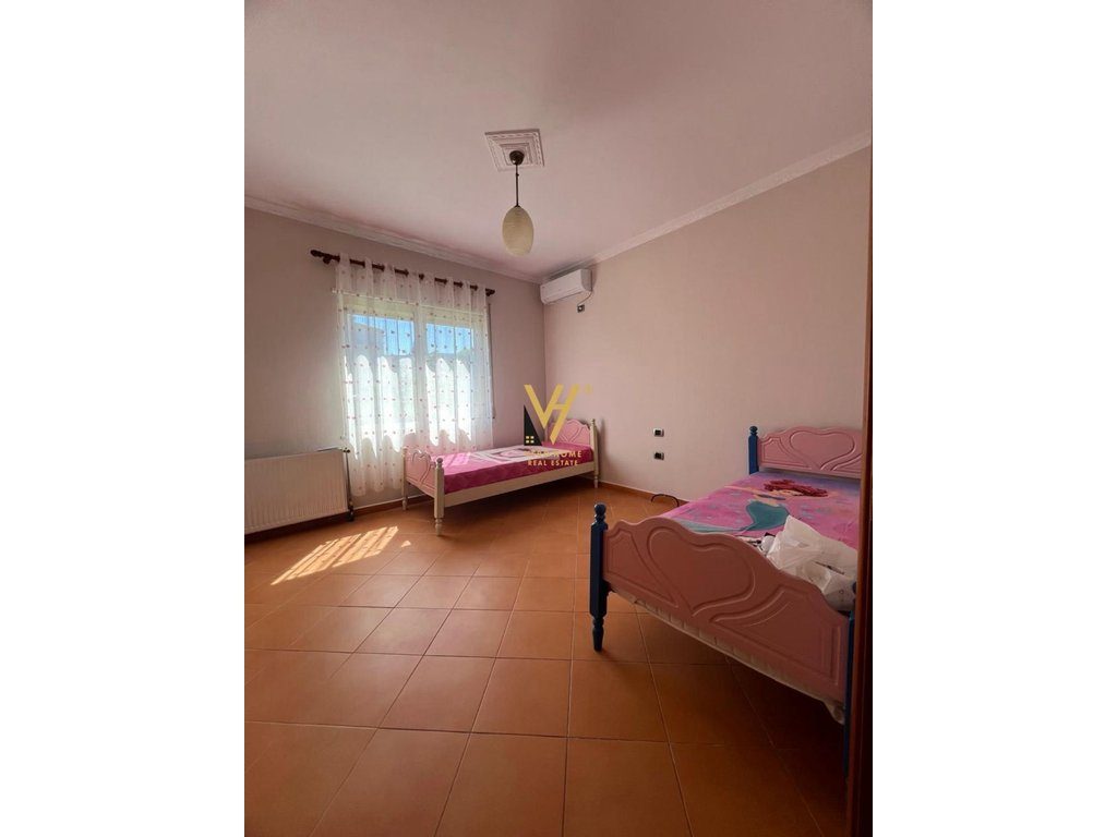 JEPET VILE 2 KATESHE ME QERA NE SELITE 1.200 EURO 4
