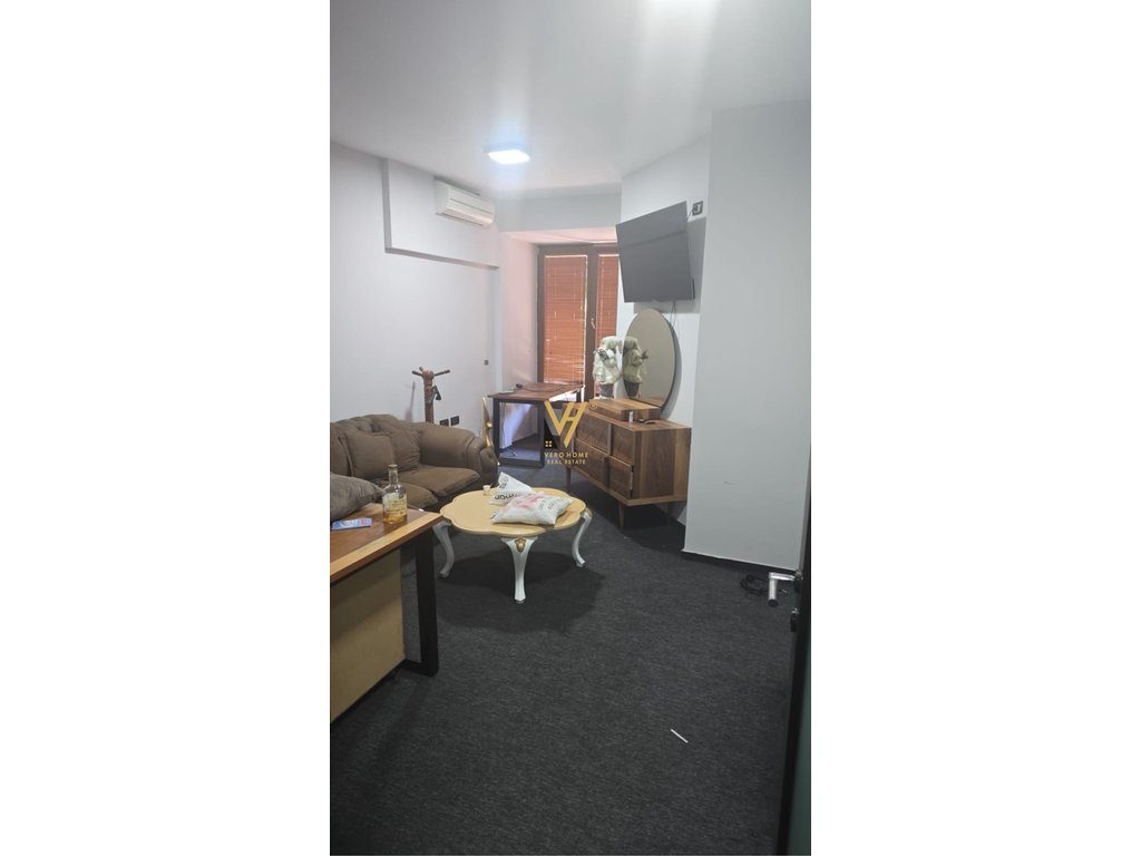 JEPET AMBIENT BIZNESI 145 M2 ME QERA TE SHESHI WILLSON 1.800 EURO 3