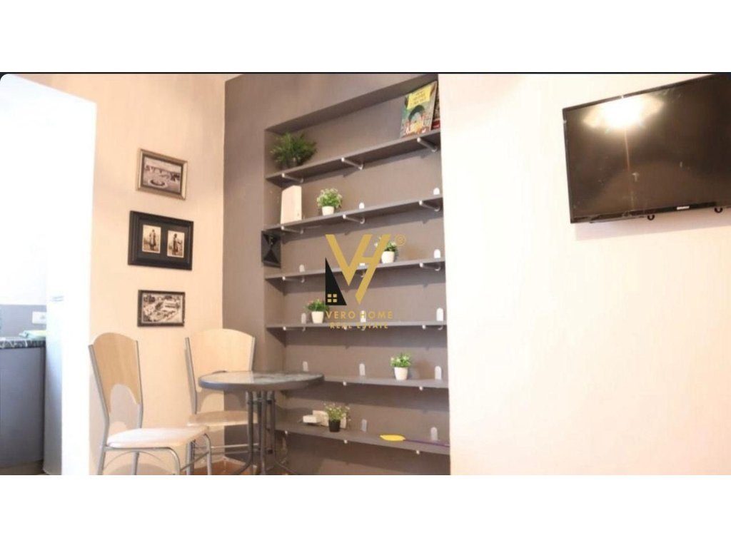 JEPET APARTAMENT 2+1 ME QERA TE SELVIA 520 EURO 2