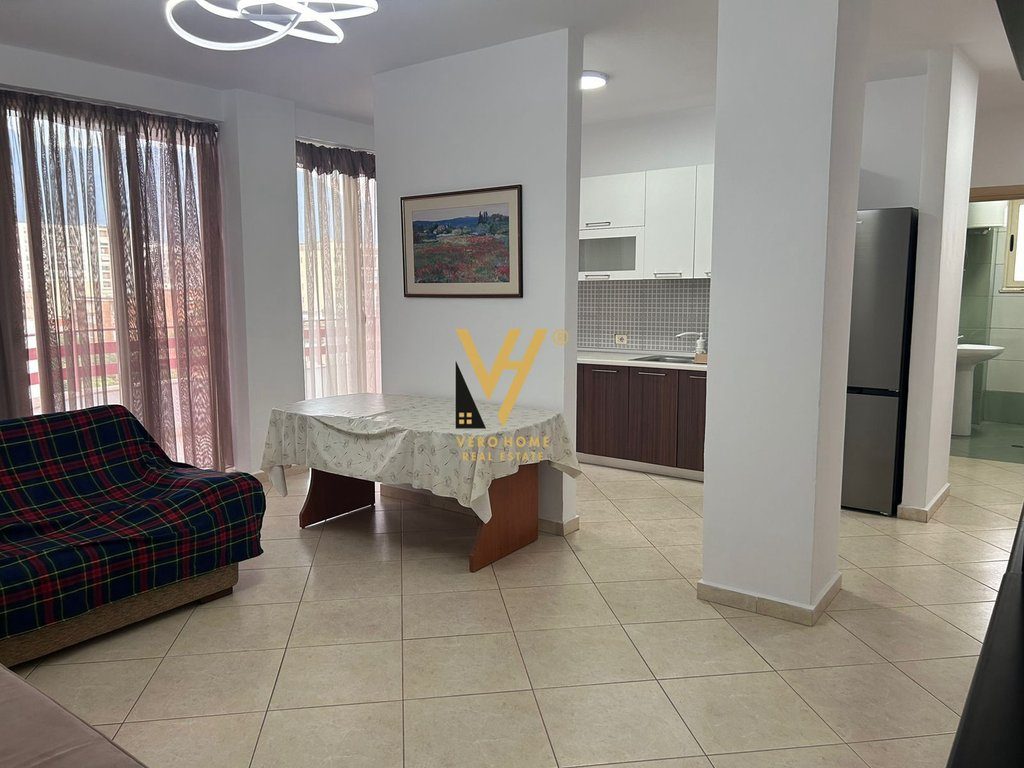 JEPET APARTAMENT 2+1+BLK ME QIRA TE KONGRES I MANASTIRIT 60.000 LEKE