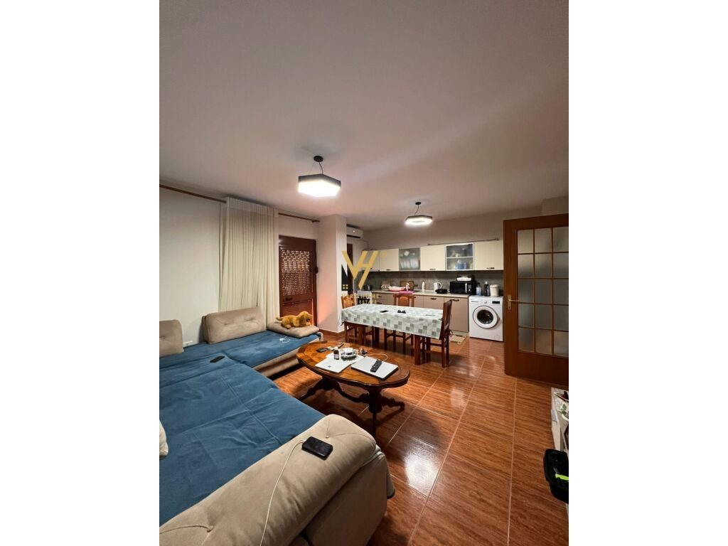 Jepet Apartament 1+1 me qera te Rruga E Bogdaneve 70 m2