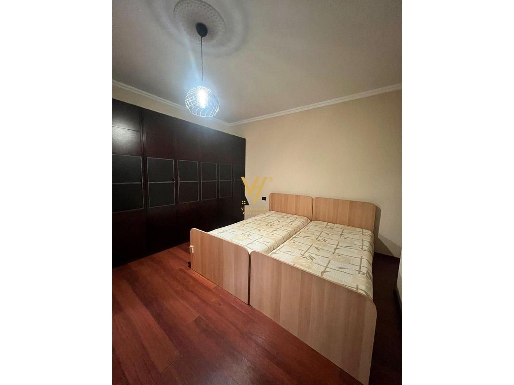 JEPET APARTAMENT 2+1+BLK ME QERA BULEVARDI ZHAN D’ARK 70.000 LEKE 3