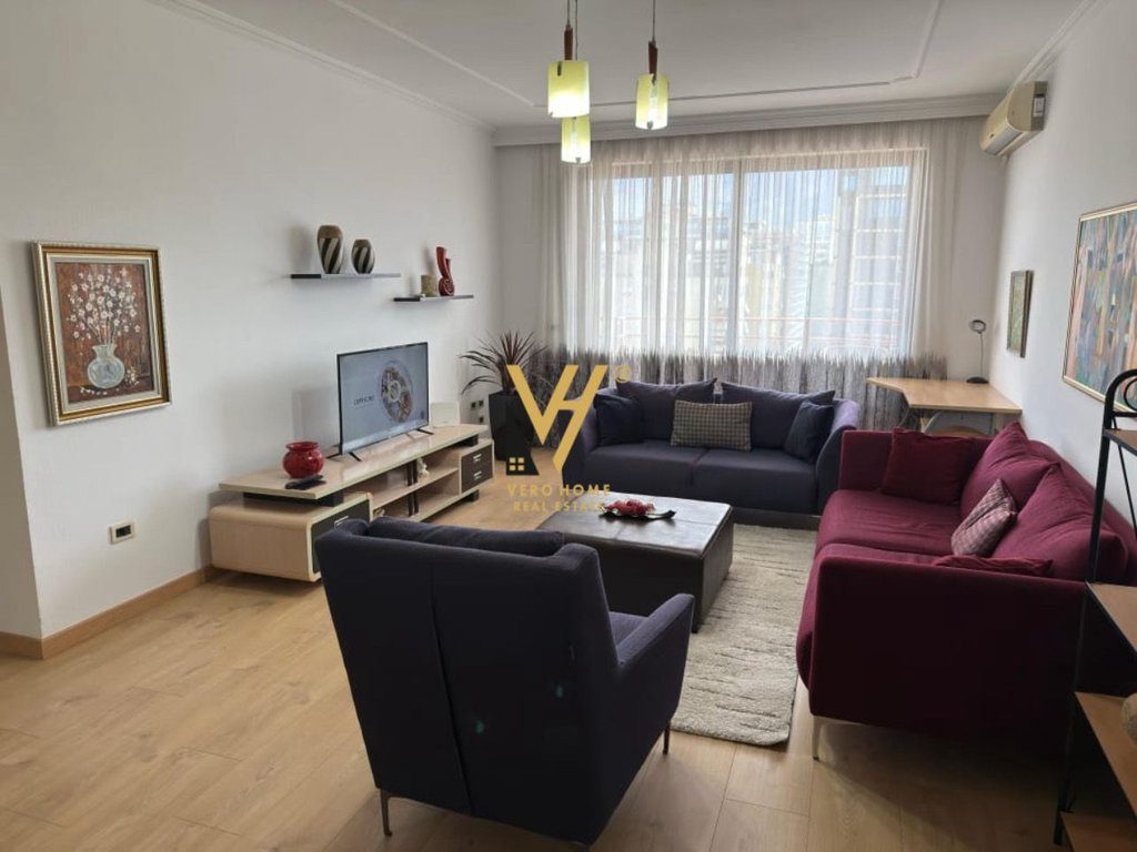 JEPET APARTAMENT 2+1+BLK ME QERA NE BLLOK 800 EURO