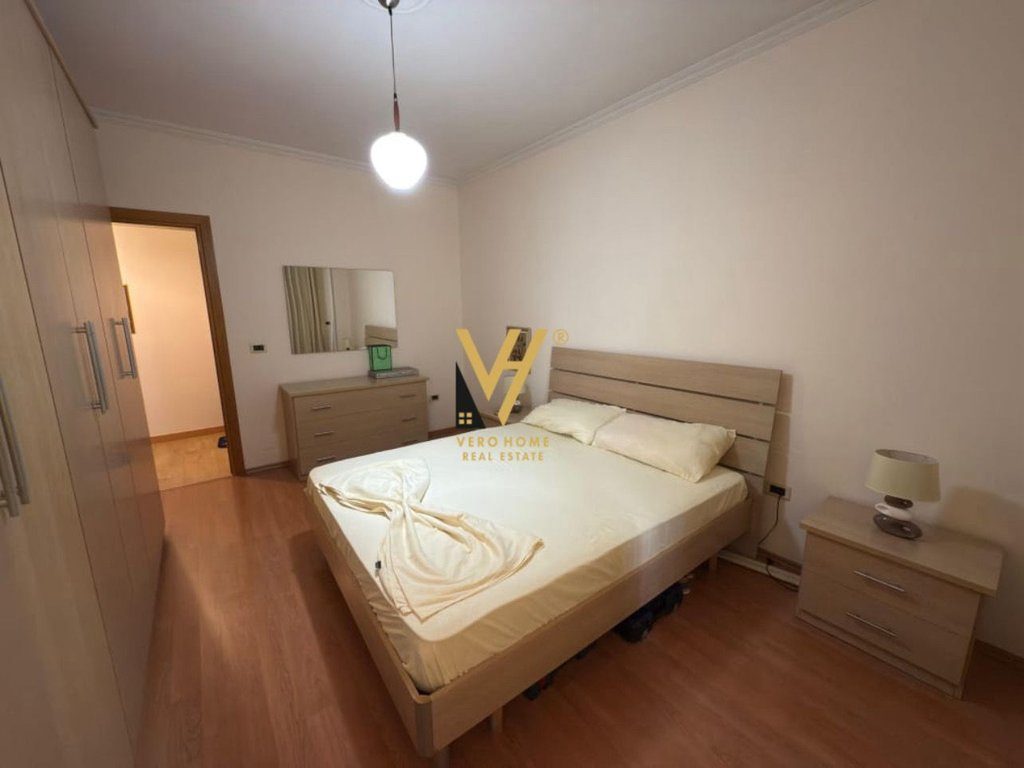 JEPET APARTAMENT 2+1+BLK ME QERA NE BLLOK 800 EURO 3