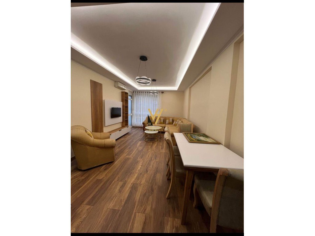 JEPET APARTAMENT 1+1 ME QERA TE PAZARI RI 600 EURO 2