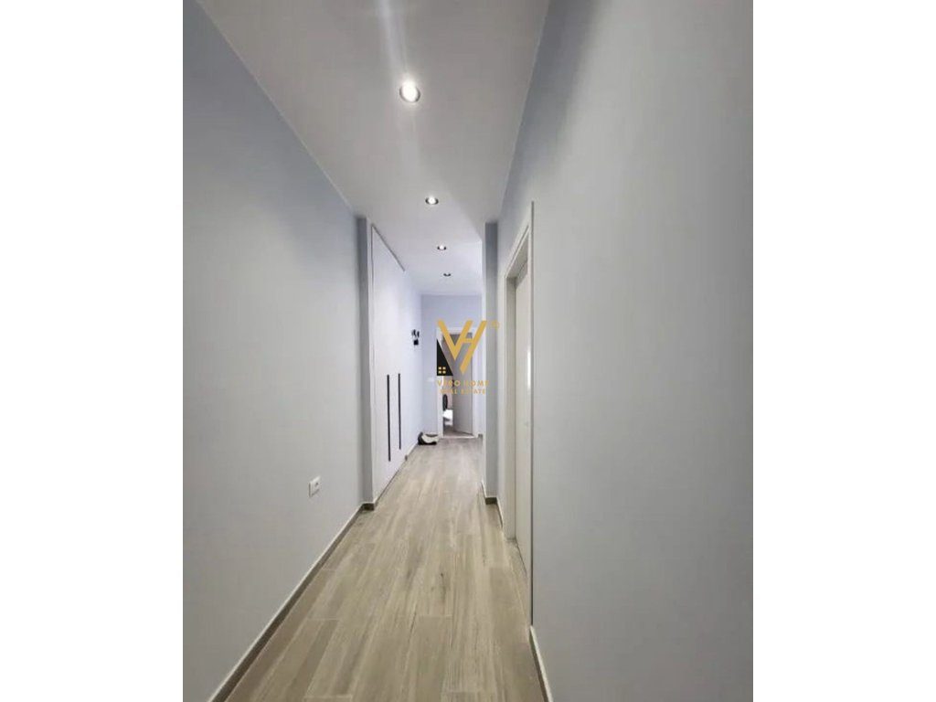 JEPET APARTAMENT 1+1+BLK ME QERA TE ISH PARKU 50.000 LEKE 4