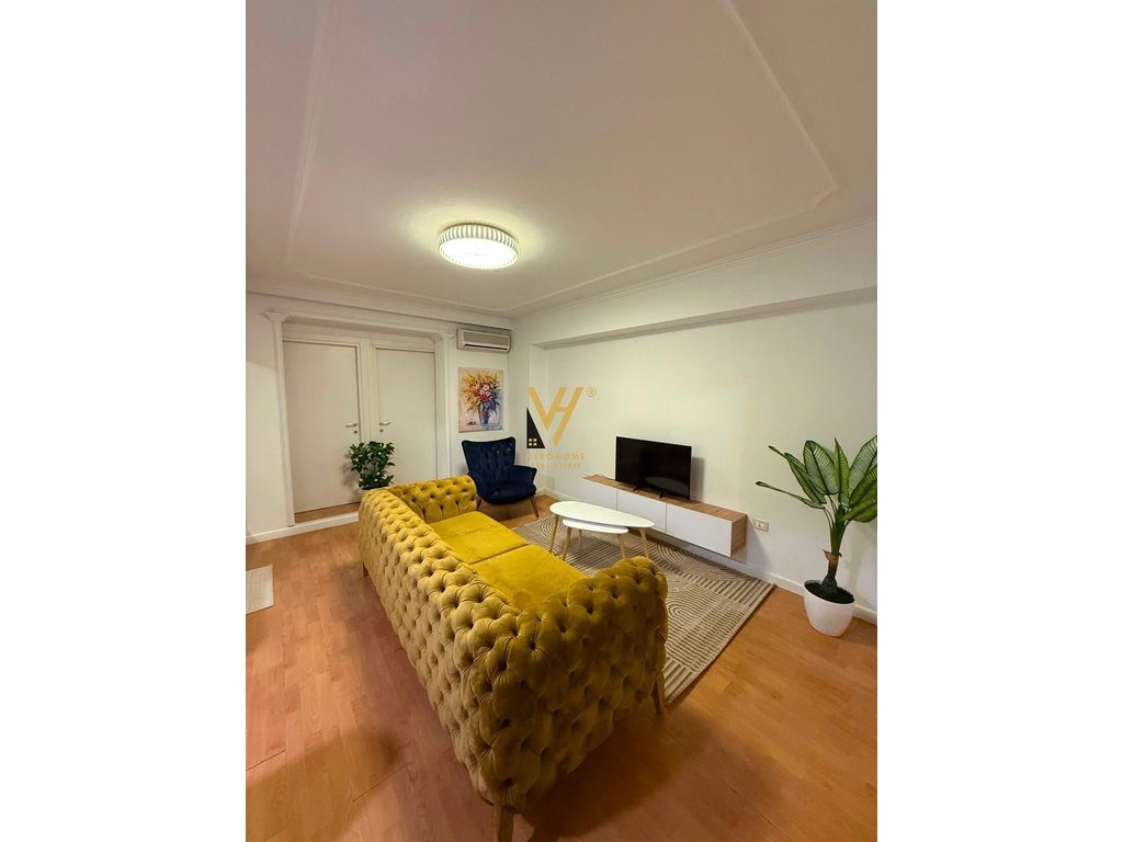 JEPET APARTAMENT 2+1 ME QIRA NE ISH-BLLOK 980 EURO 2