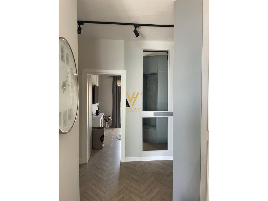 SHITET APARTAMENT 3+1+2+3 BLK NE SARANDE 360.000 EURO 3