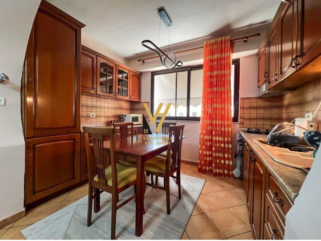 JEPET APARTAMENT 2+1+BLK ME QIRA TE MYSLYM SHYRI 650 EURO 2