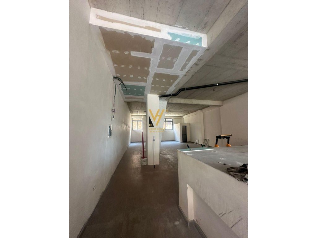 JEPET AMBIENT BIZNESI 160M2 ME QERA TE SHKOLLA E KUQE 2.000 EURO 3