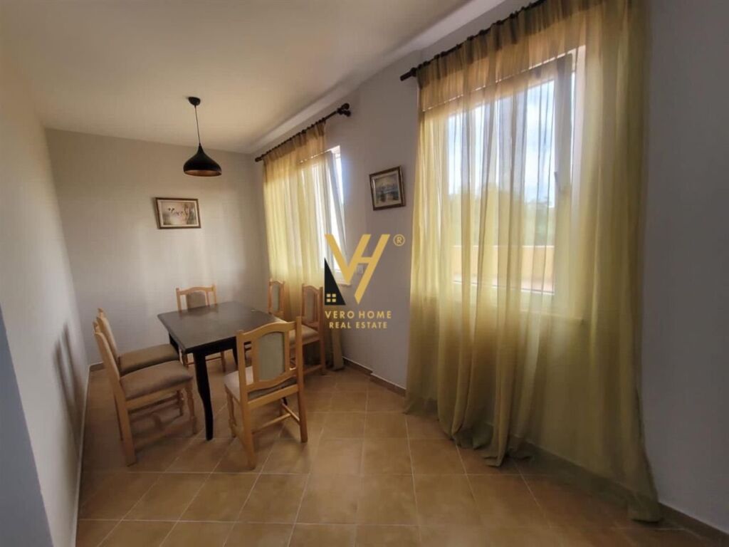 Jepet Apartament 3+1+2+ballkon me qera te Fresku 200 m2 2