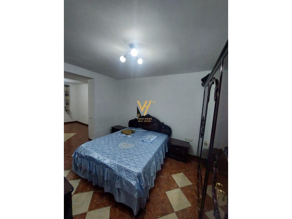 JEPET APARTAMENT 3+1 ME QERA TE SHESHI WILLSON 55.000 LEKE 4