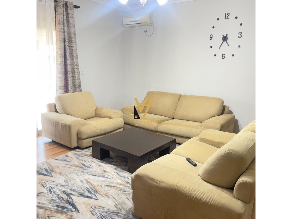 JEPET APARTAMENT 1+1+BLK ME QERA NE PORCELAN 50.000 LEKE