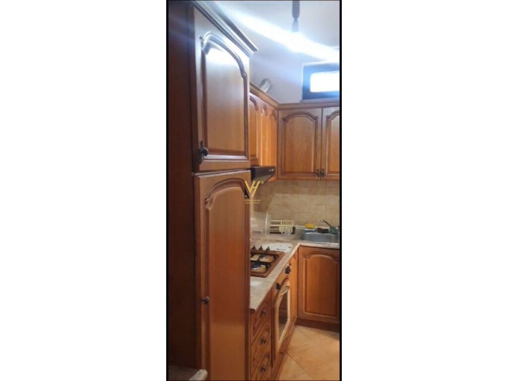 Jepet Apartament 2+1+ballkon me qera te 9 Katshet 95 m2 3