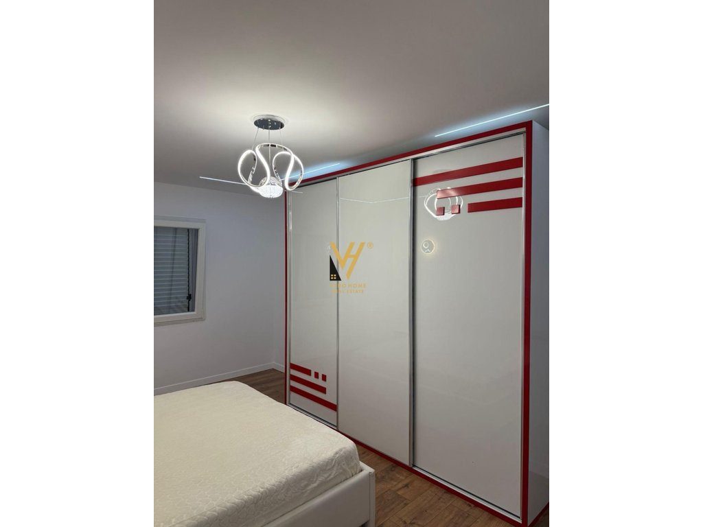 JEPET APARTAMENT 2+1 ME QERA TE 21 DHJETORI 800 EURO 4
