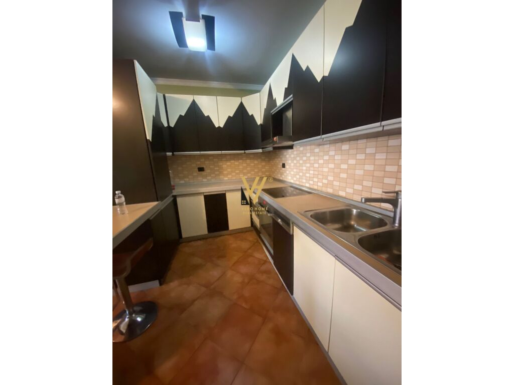 Jepet Apartament 2+1+2+ballkon me qera te Sheshi Willson 110 m2