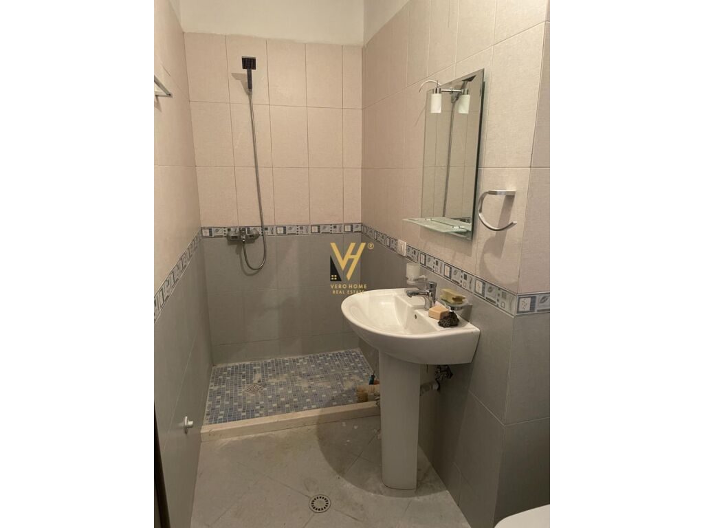 Shitet Apartament 3+1+2 te Fresku 158 m2 2