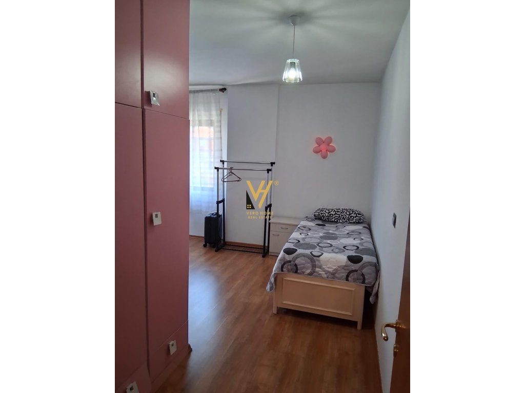 JEPET APARTAMENT 2+1+BLK ME QERA TEK MYSLYM SHYRI 650 EURO 4