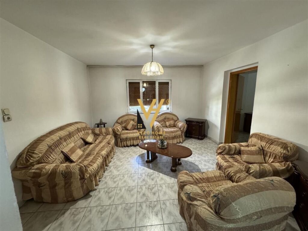 Jepet Apartament 3+1+ballkon me qera te Ambasada Amerikane 130 m2