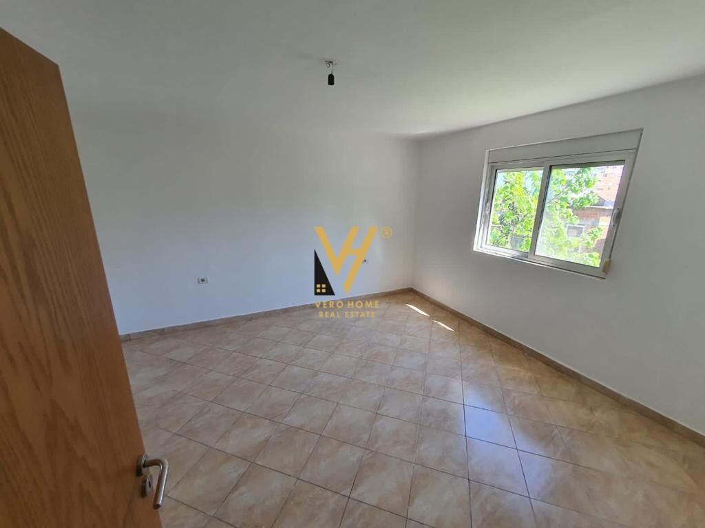 Shitet apartament 2+1 te Rruga Jordan Misja 97 m2 2