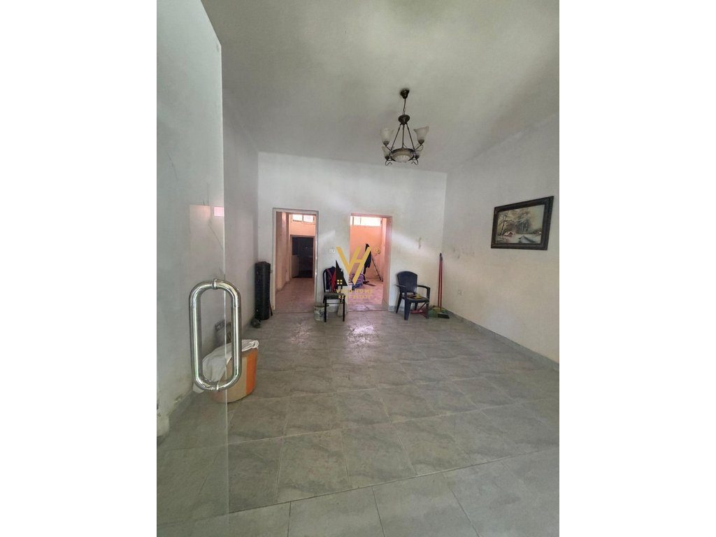 JEPET DYQAN 65 M2 ME QERA TEK ISH RESTORANT DURRESI 65.000 LEKE