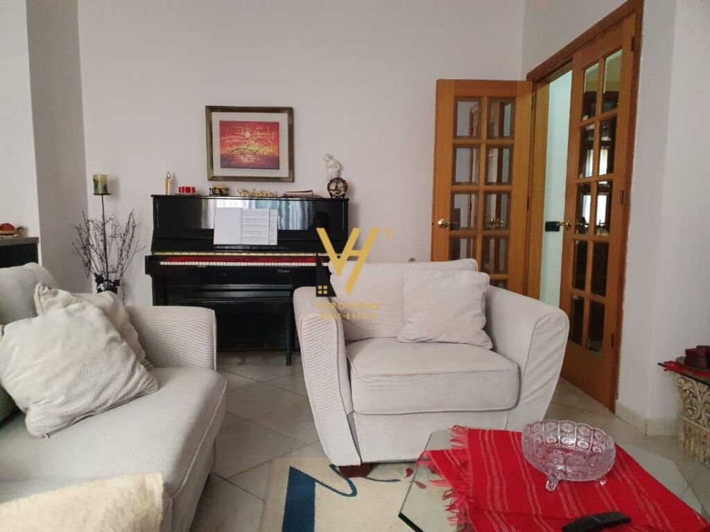 Jepet Apartament 2+1+2+ballkon me qera te Kodra e Diellit 128 m2 4