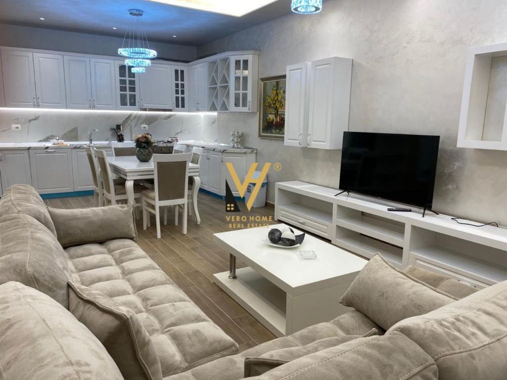 JEPET APARTAMENT 2+1+BLK ME QERA NE YZBERISHT 60.000 LEKE