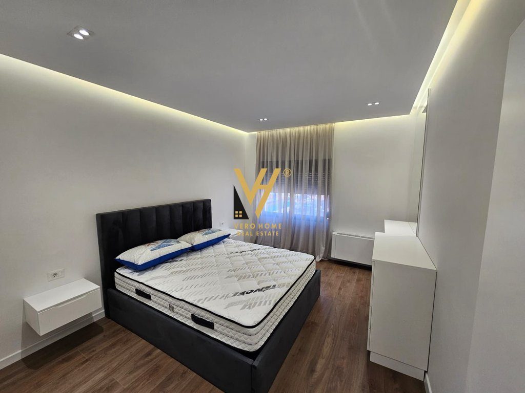 JEPET APARTAMENT 2+1+2+BLK ME QERA TEK RRUGA HIM KOLLI 1.000 EURO 4
