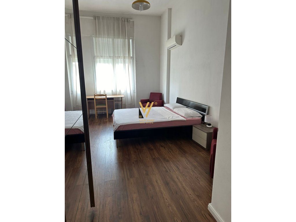 JEPET APARTAMENT 2+1+2+BLK ME QIRA TE ZOGU I ZI 750 EURO 3