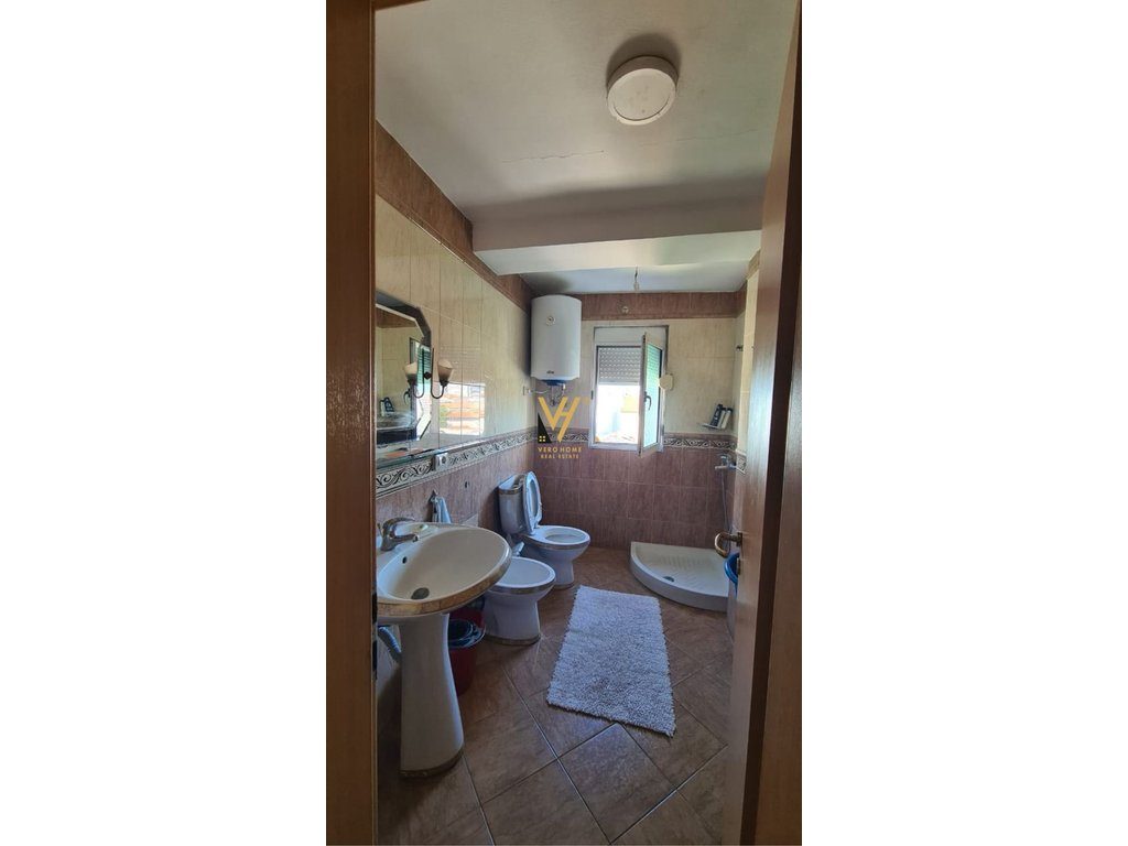 SHITET APARTAMENT 2+1+2 NE BRRYL 140.000 EURO 4